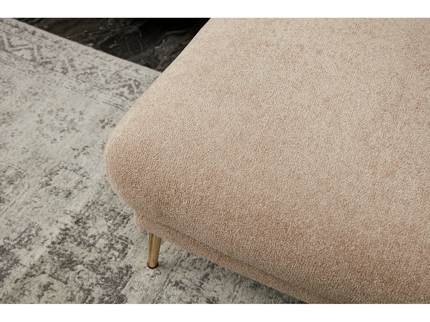 Canapé 3 places convertible pied doré Juanita Tissu Beige