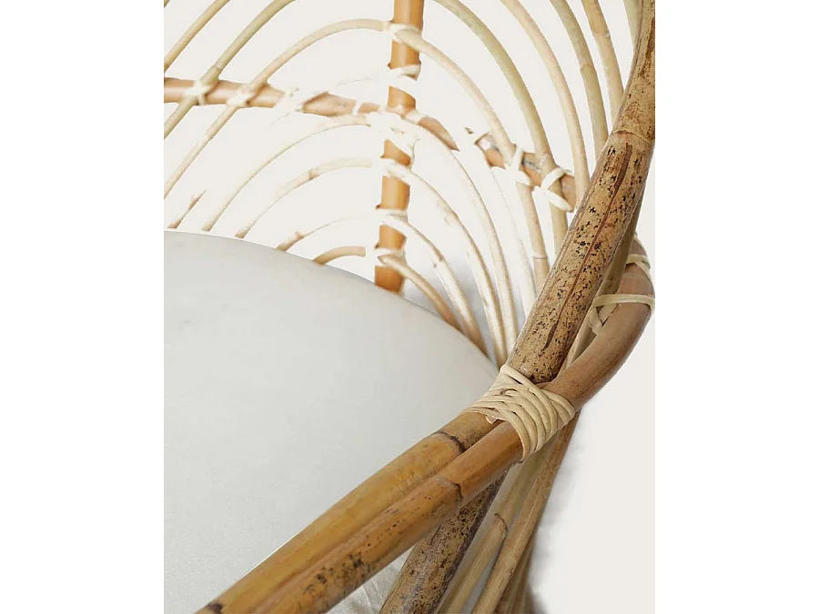 Gaia - Fauteuil en rotin tressé et coussin Blanc