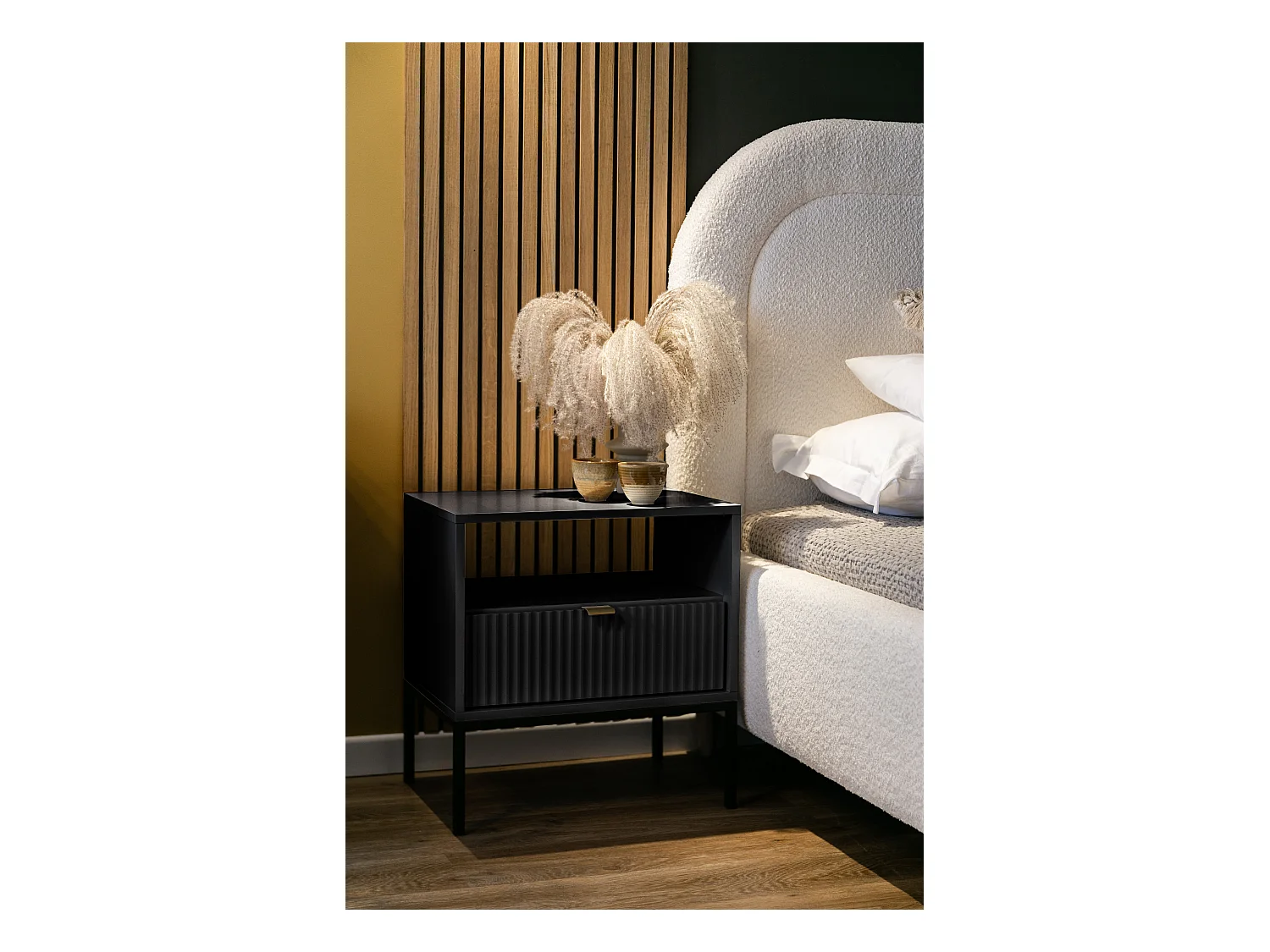 Table de chevet - 54 cm - noir avec pieds noires - VELLORE