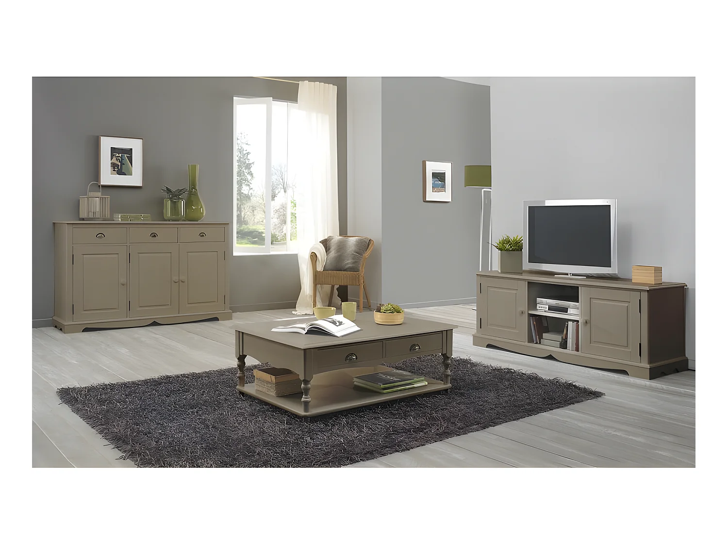 Meuble TV 60 Pouces Style Anglais Taupe 2 Portes 2 Niches 142.4 x 55.5 x 46 cm