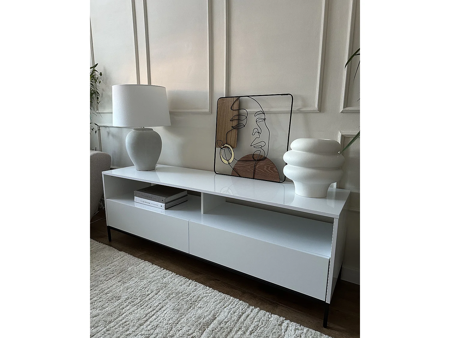 TV Stand LED SYDNEY White