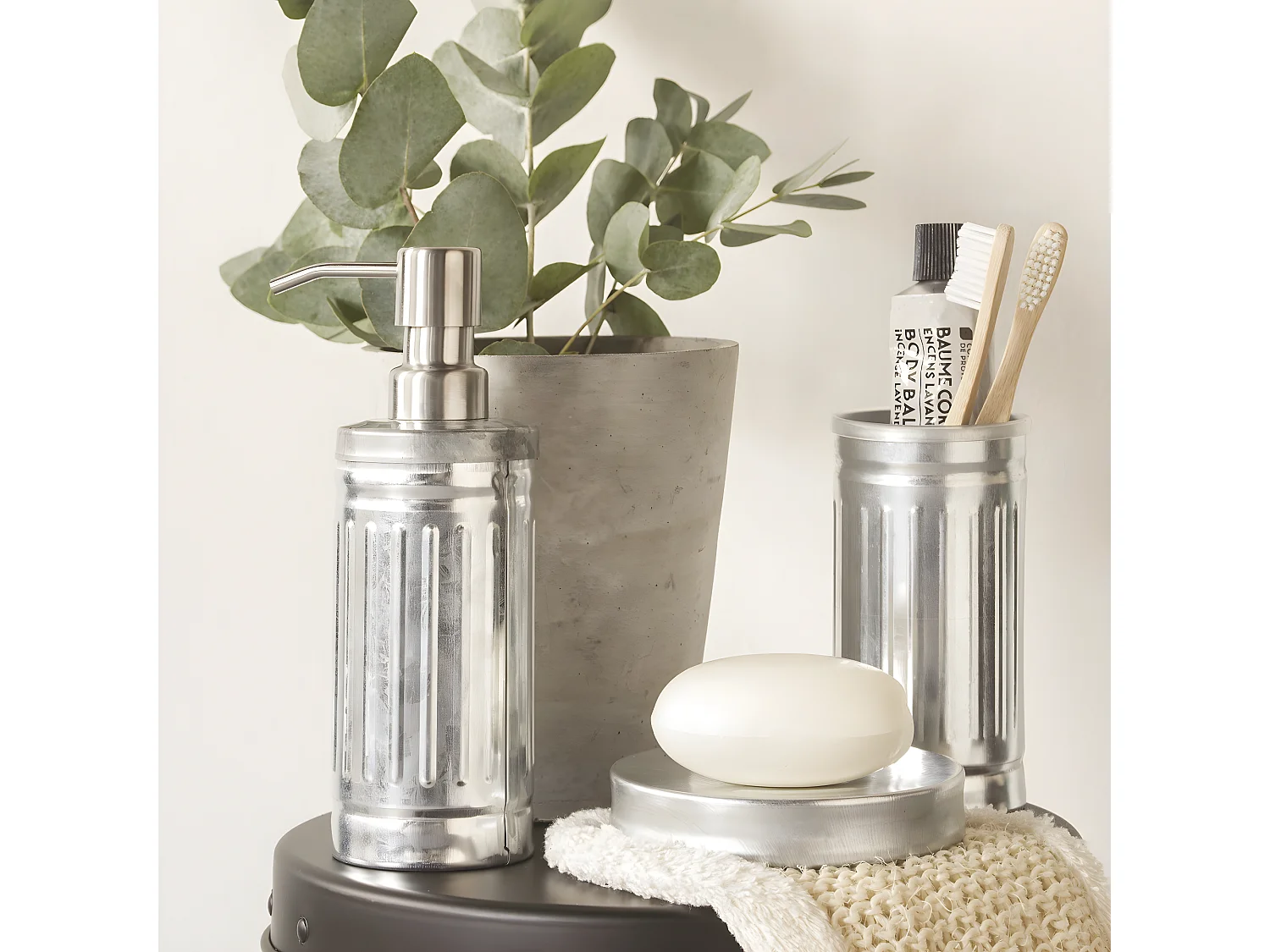 Distributeur de savon en métal inox GALVA