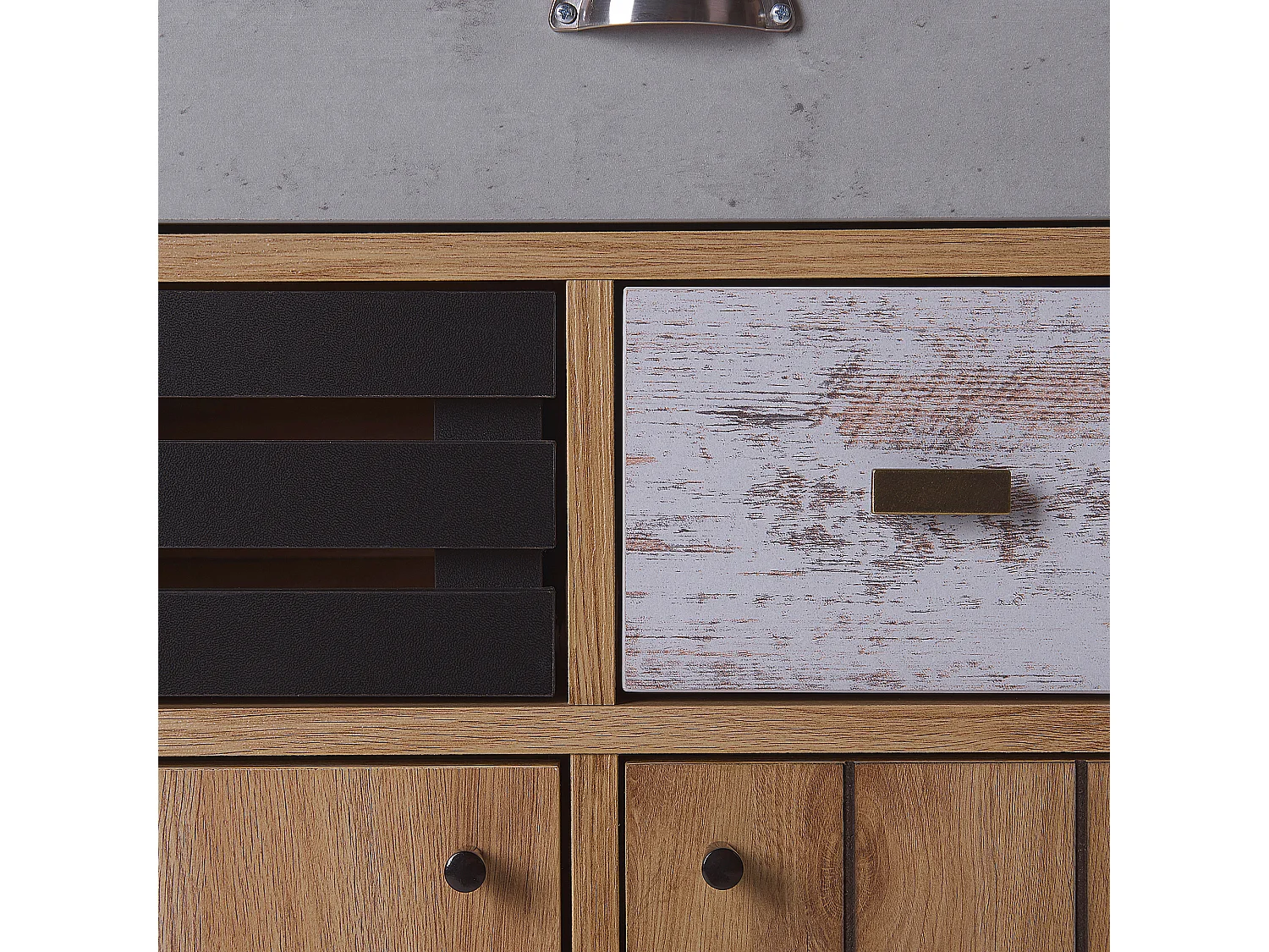 Sideboard heller Holzfarbton mit 3 Schubladen 2 Fächern 2 Türen Retro-Look Kyle