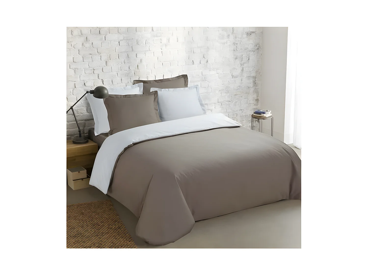 Parure de couette bicolore 100% coton - 1 housse de couette 240 x 260 cm + 2 taies 65 x 65 cm - Gris taupe et blanc
