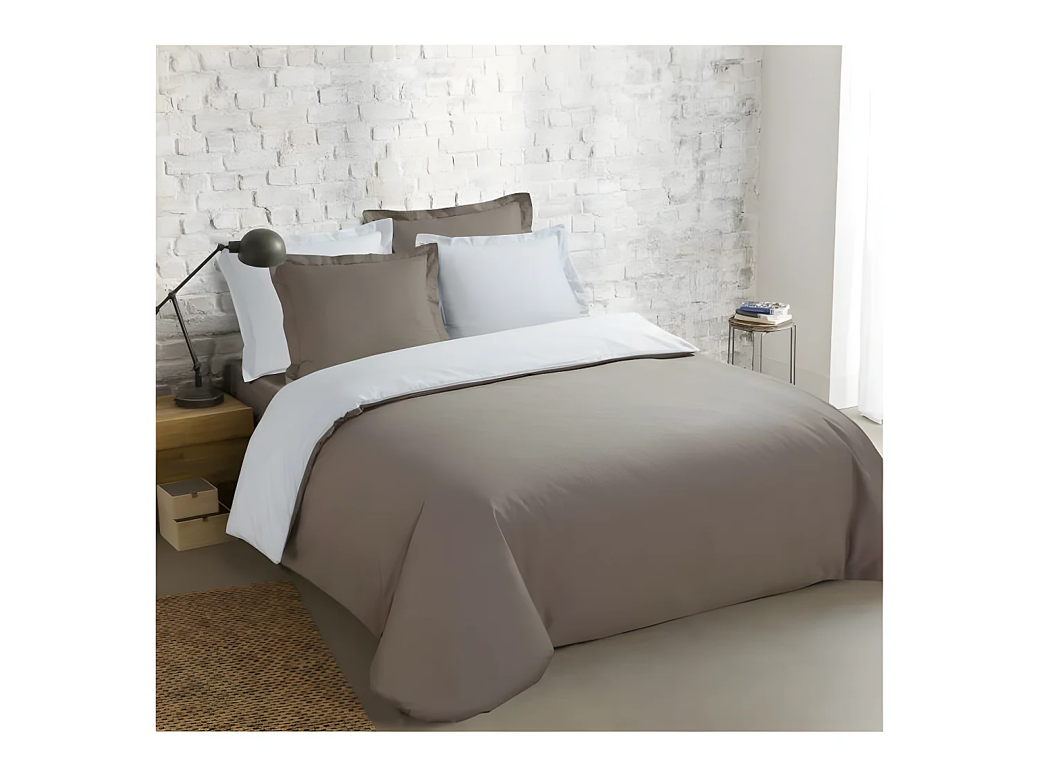 Parure de couette bicolore 100% coton - 1 housse de couette 240 x 260 cm + 2 taies 65 x 65 cm - Gris taupe et blanc