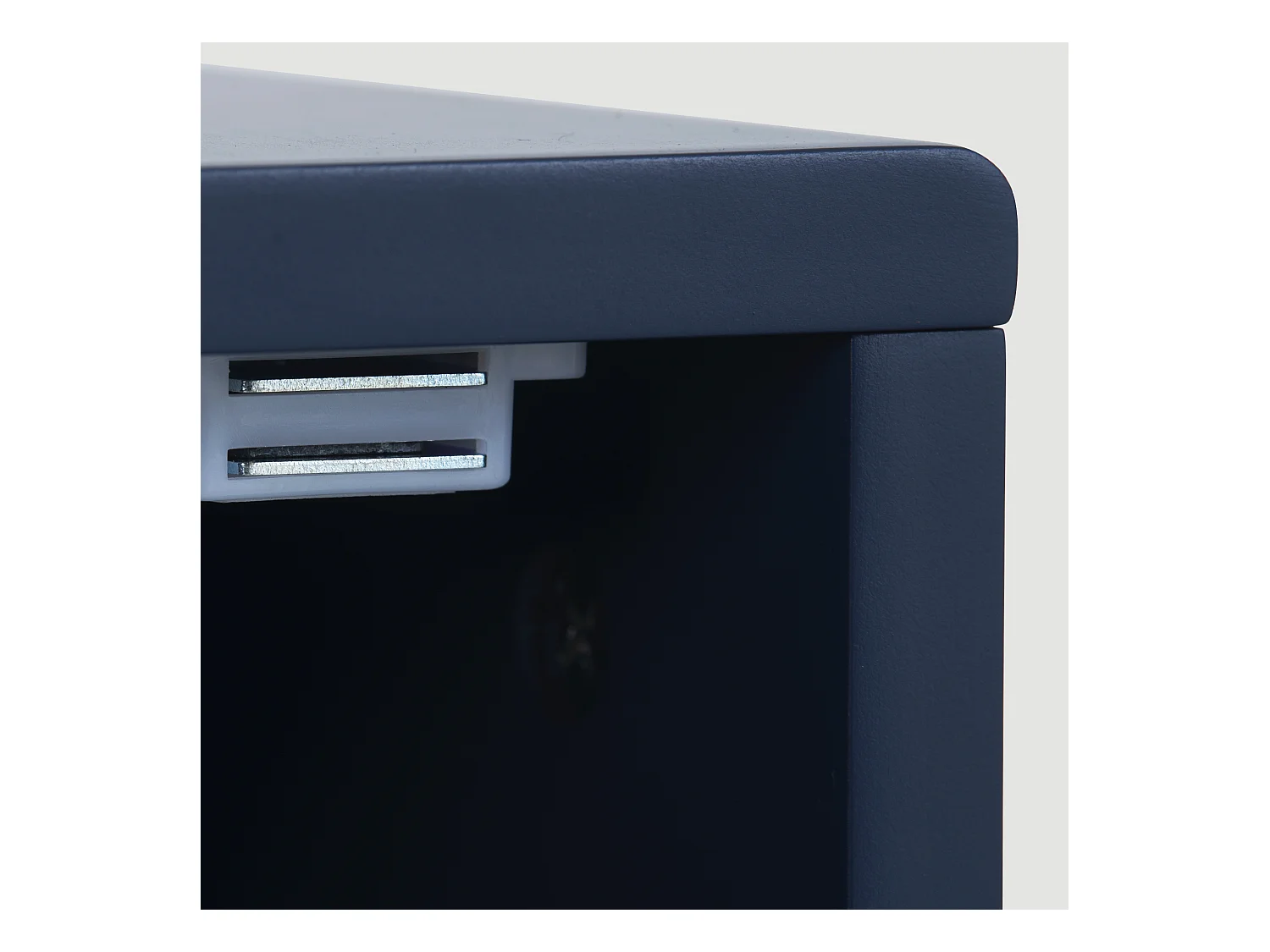 Nachtkastje - visschubbenpatroon - vergulde poten - donkerblauw