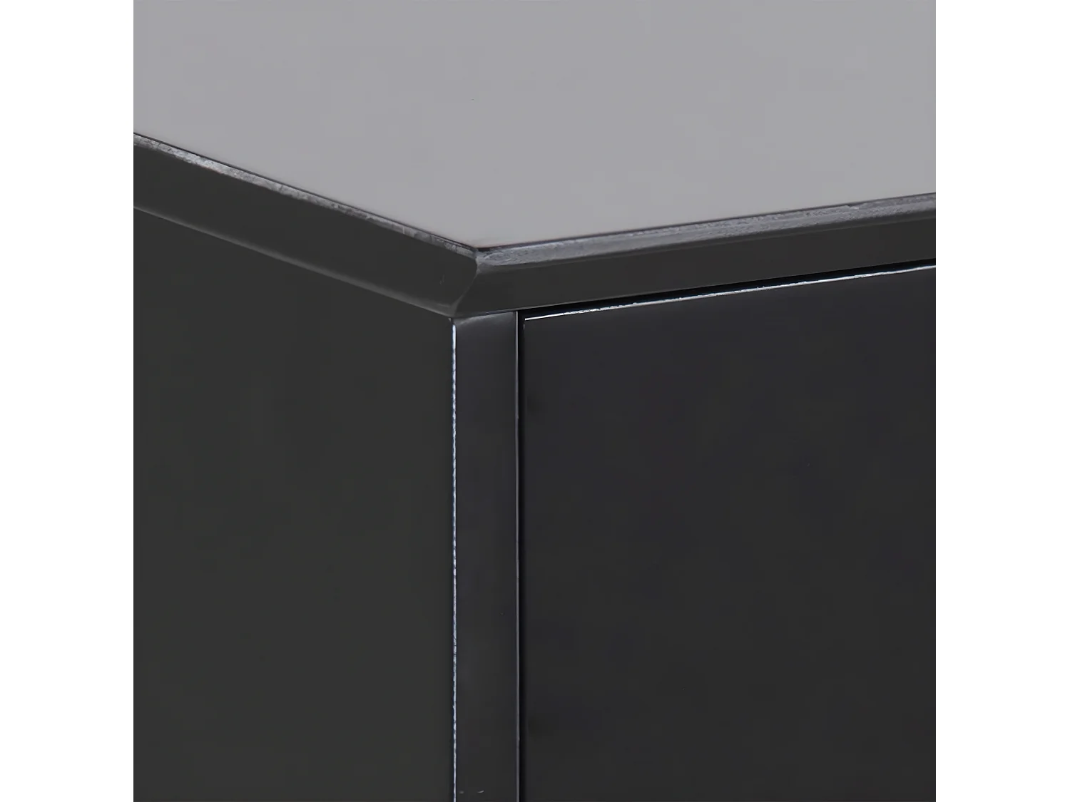 Mike nachtkastje zwart.