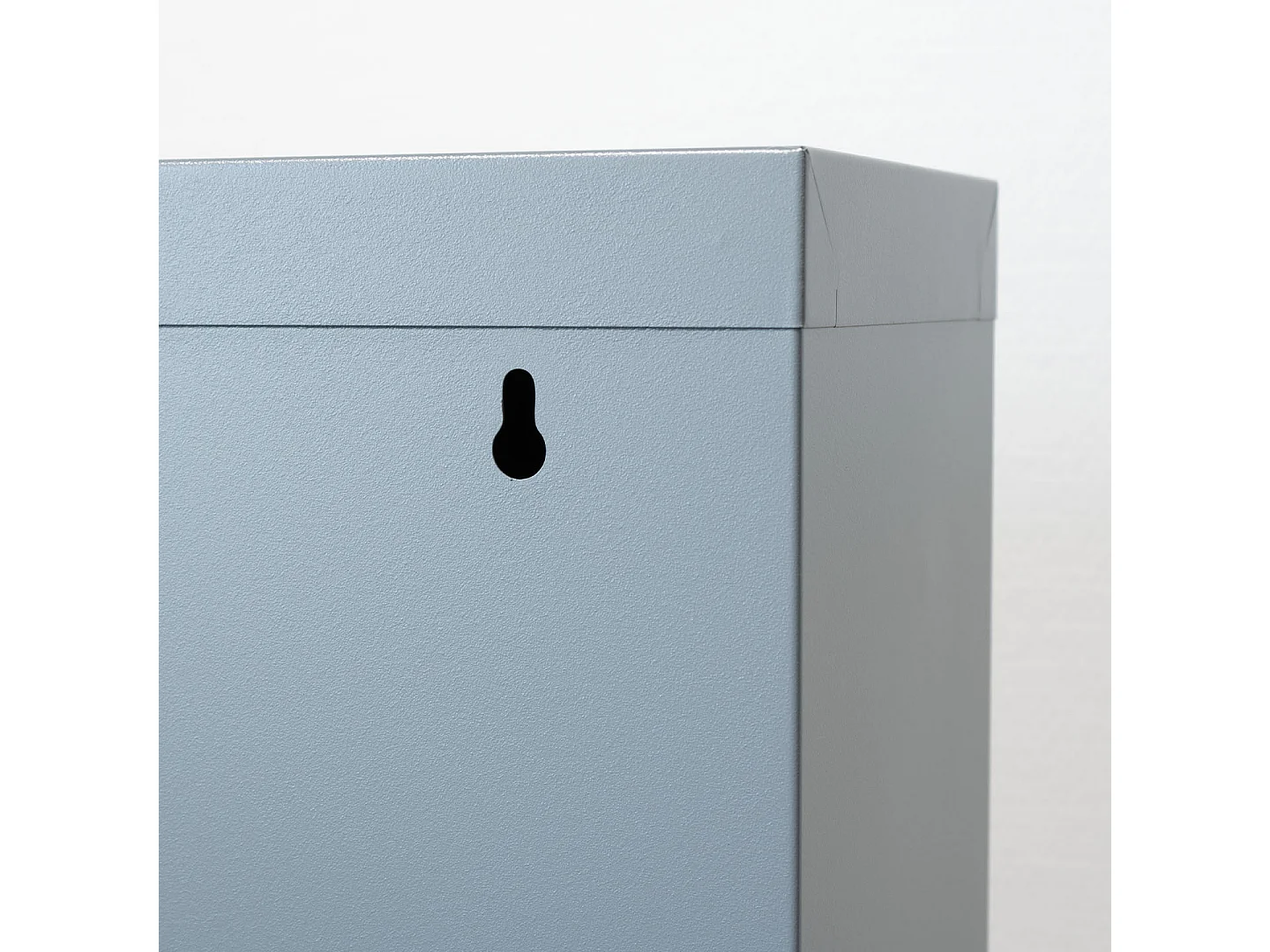 Pisa Schuhschrank mit 8 Klappen/Türen in Metall grau. Fertig montiert geliefert.