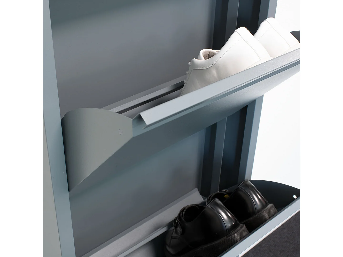 Pisa Schuhschrank mit 10 Klappen/Türen in Metall grau. Fertig montiert geliefert.