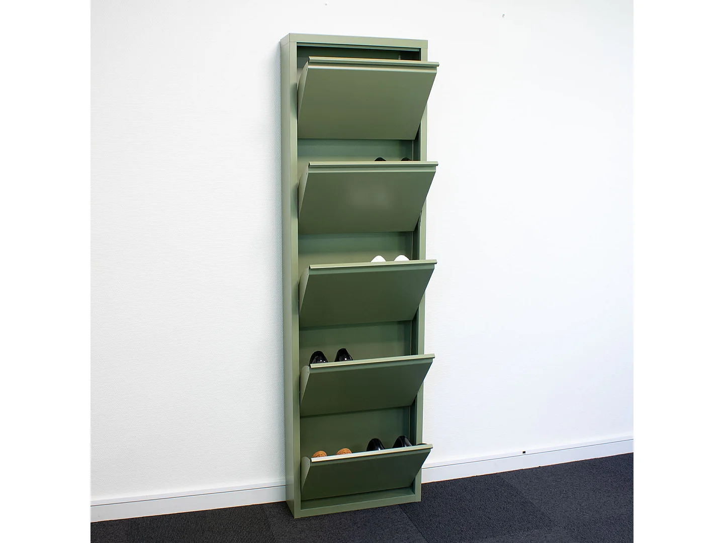 Pisa Armoire à chaussures à 5 rabats/portes en métal, vert. Livré entièrement monté.