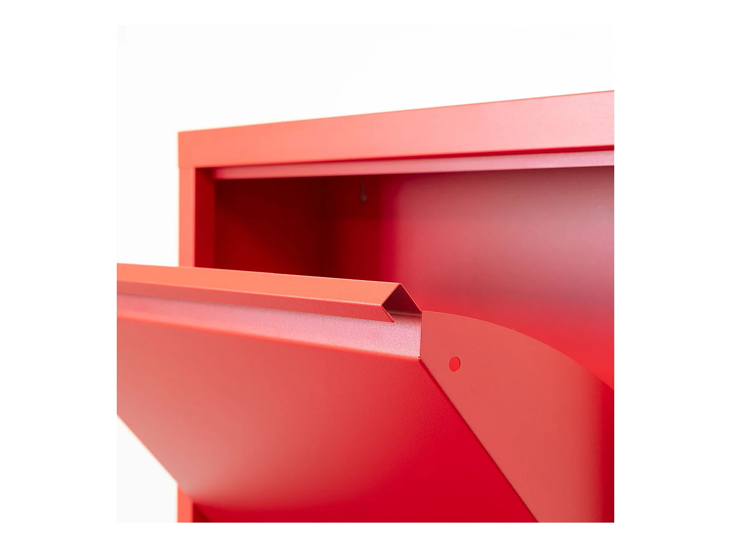 Pisa Schuhschrank mit 5 Klappen/Türen in Metall rot. Fertig montiert geliefert.