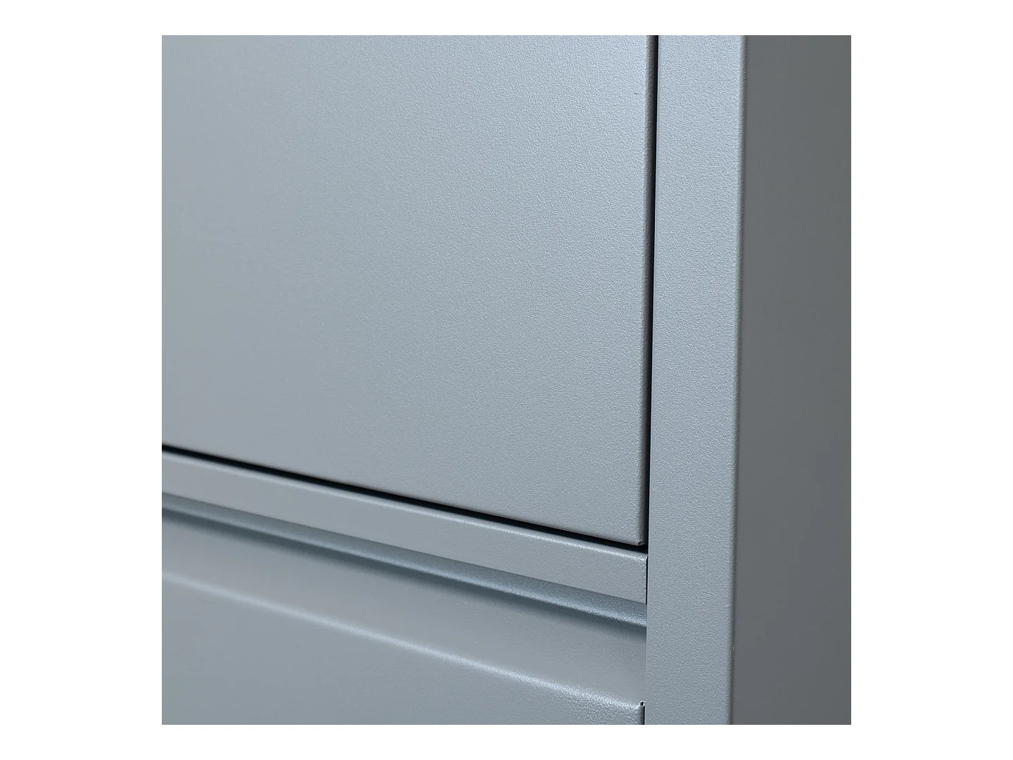 Scarpiera Pisa a 9 ante in grigio metallizzato. Consegnata completamente montata.