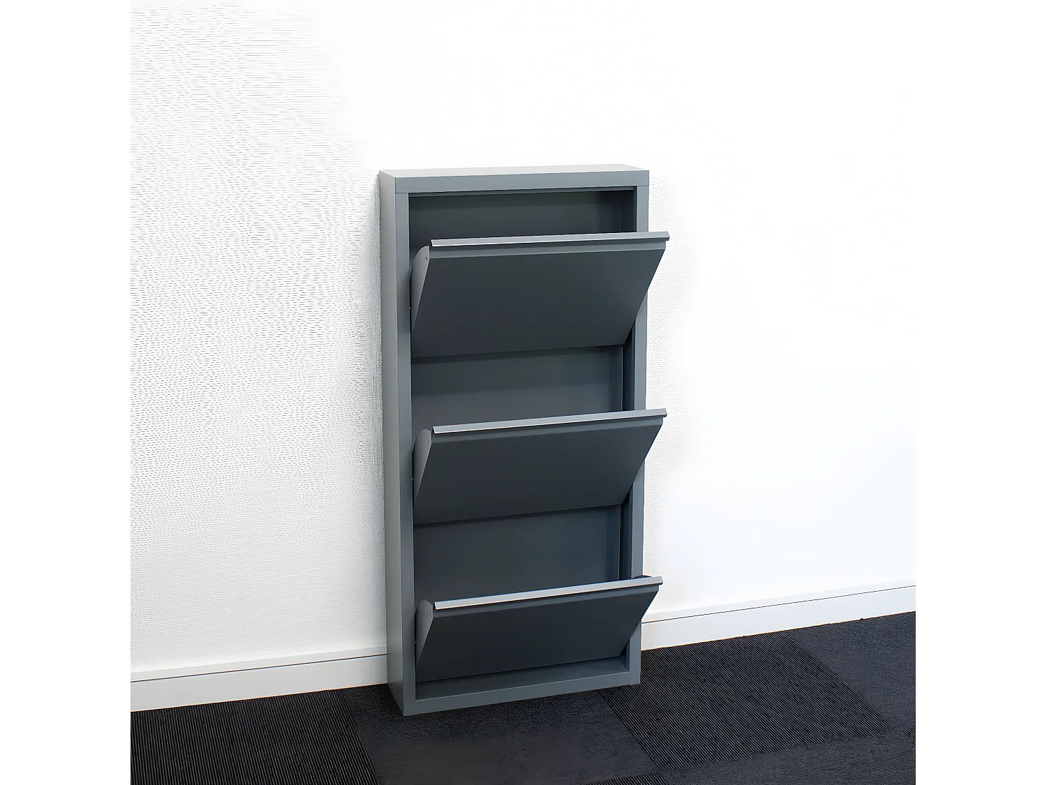 Scarpiera Pisa a 9 ante in grigio metallizzato. Consegnata completamente montata.