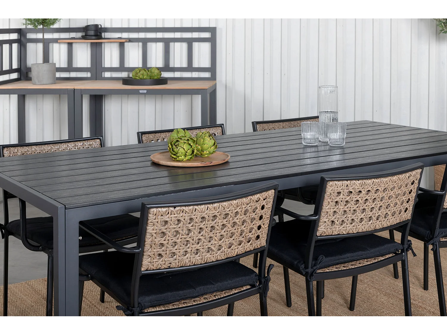 Paola Chaise de jardin avec support d'assise, empilable, noir, naturel.