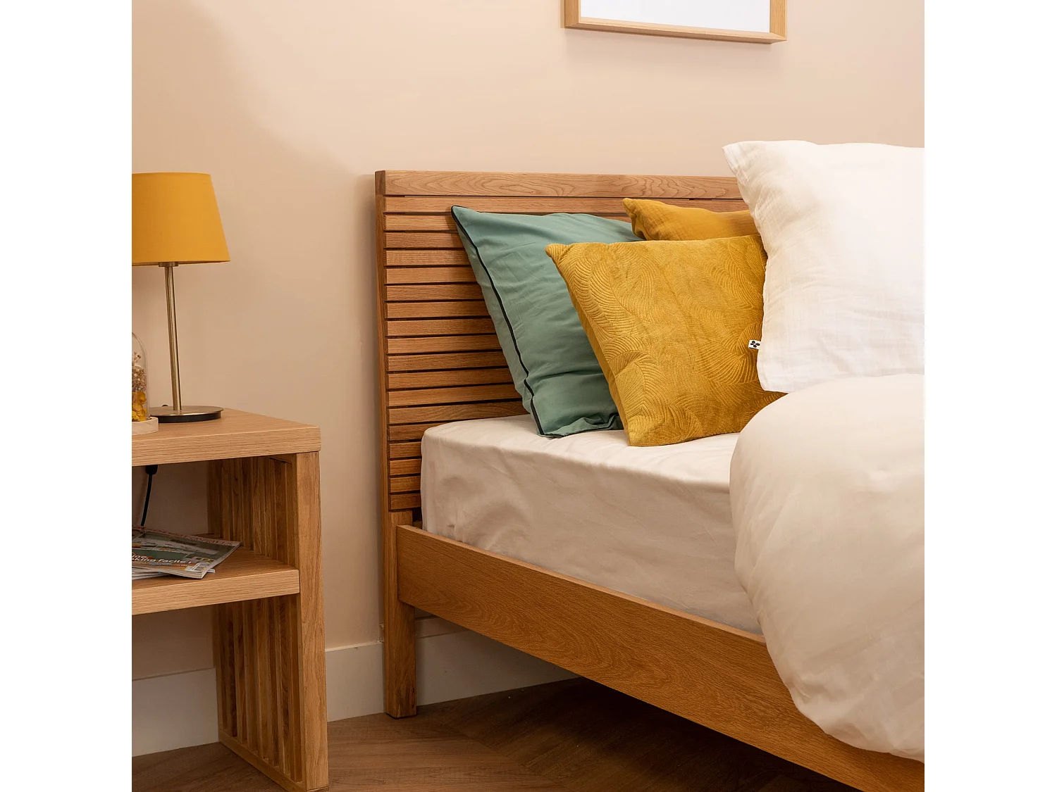 Lit à rainures en bois massif naturel 160x200 - LT17012