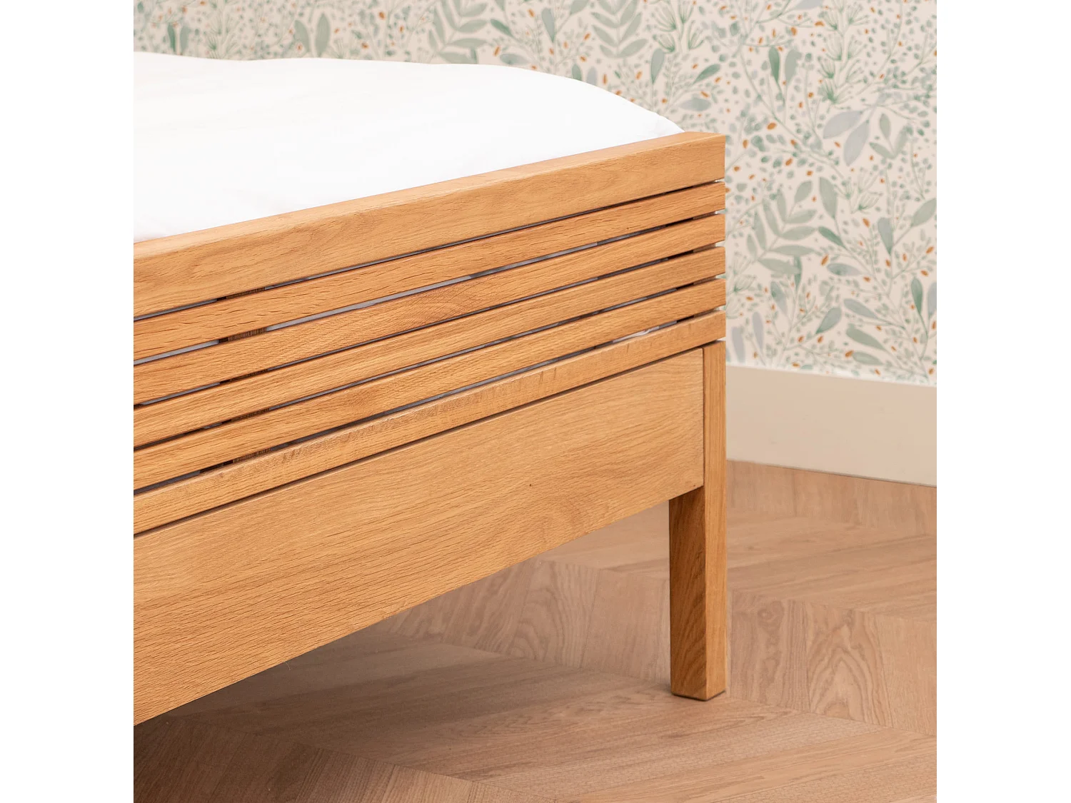 Lit à rainures en bois massif naturel 160x200 - LT17012