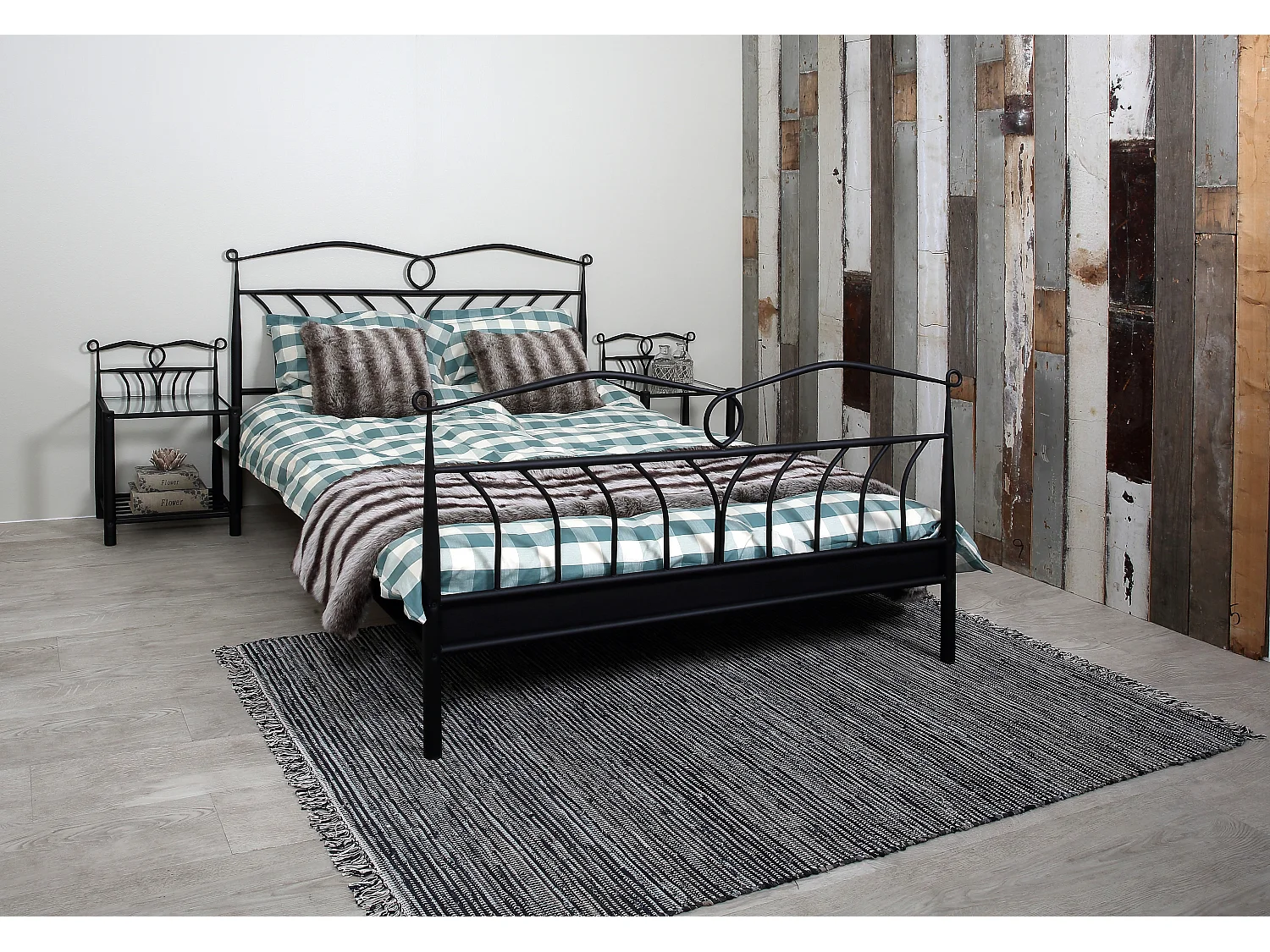 Linax bed metaal 180x200 cm, zwart.