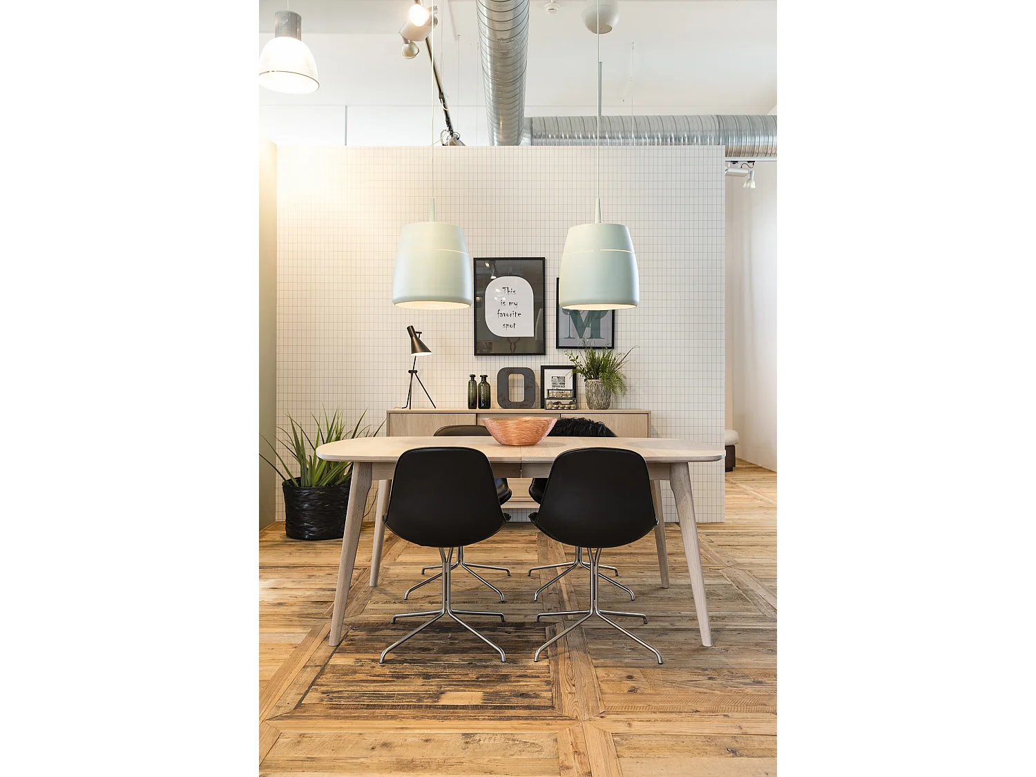 Marte Table de salle à manger extensible, chêne.