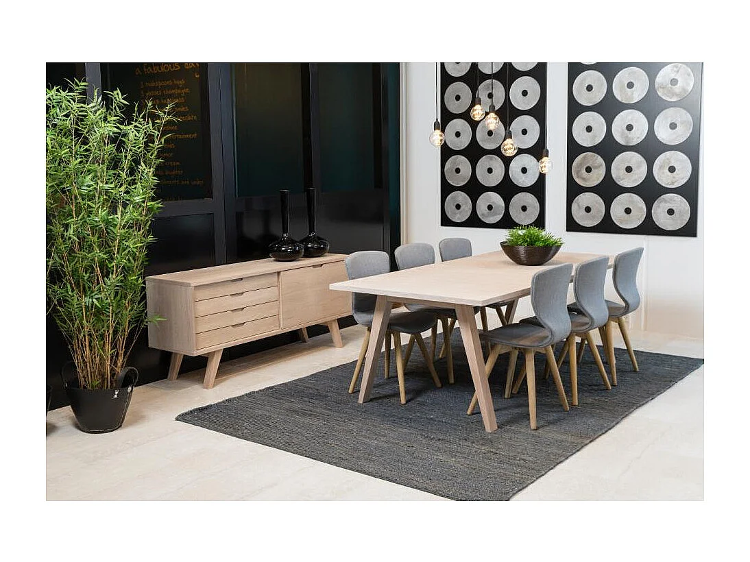 A-Line Esstisch vorbereitet für Zusatzplatte, Eiche.