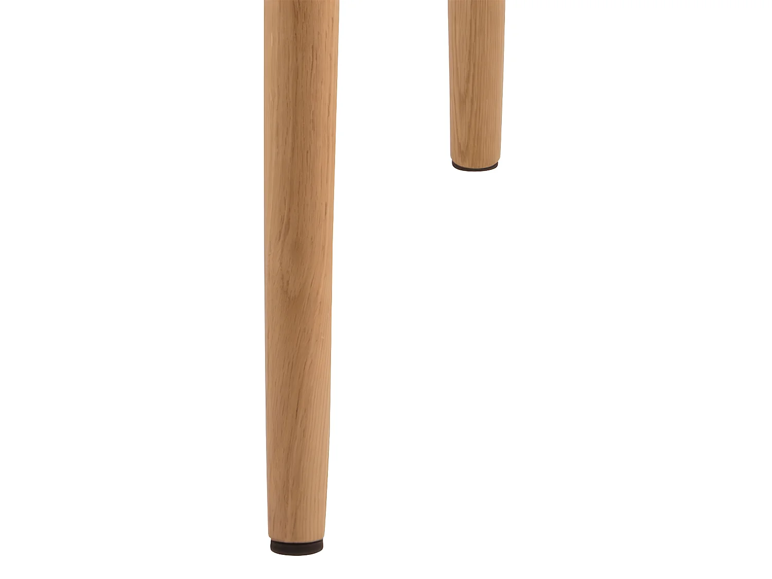 Emil Fauteuil en tissu, gris clair avec coutures verticales.