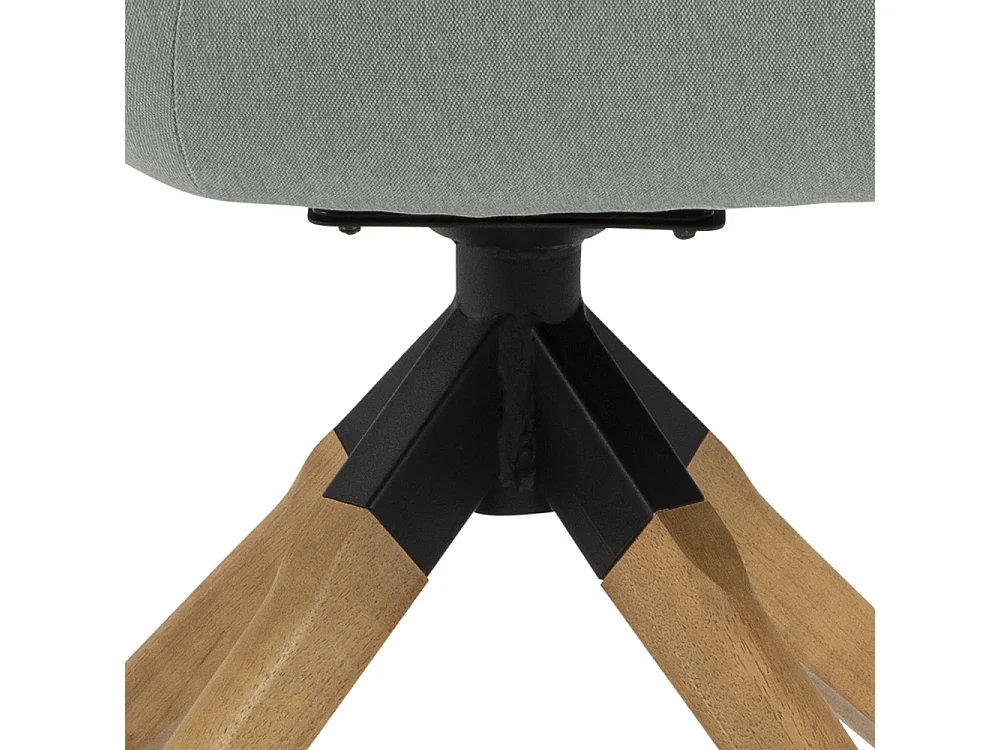 Aura eetkamerstoel eiken poten, met armsteunen en rugleuning lichtgrijs.