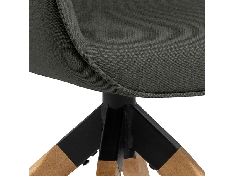 Silla de comedor Aura patas de roble con reposabrazos y retorno en color gris oscuro.