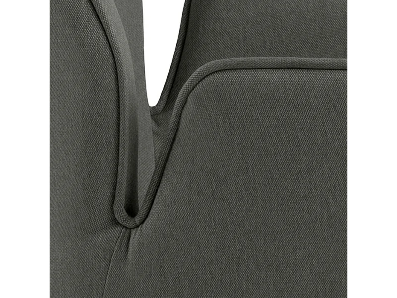 Silla de comedor Aura patas de roble con reposabrazos y retorno en color gris oscuro.