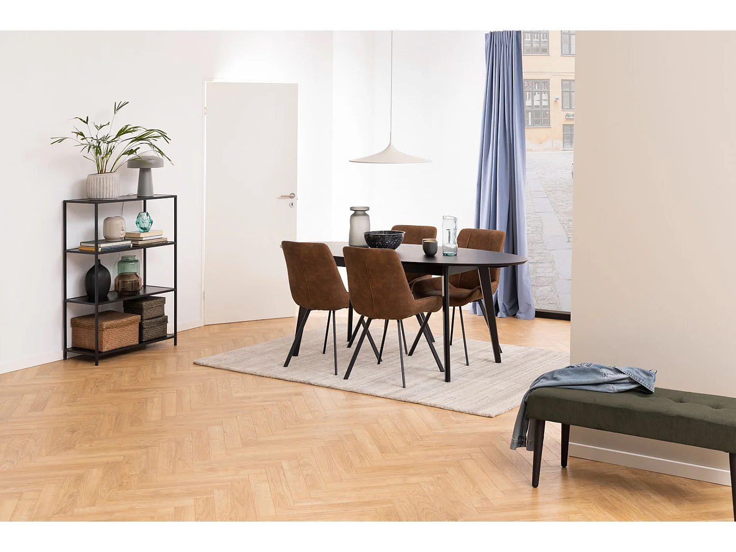 Waylor eetkamerstoel bruin.