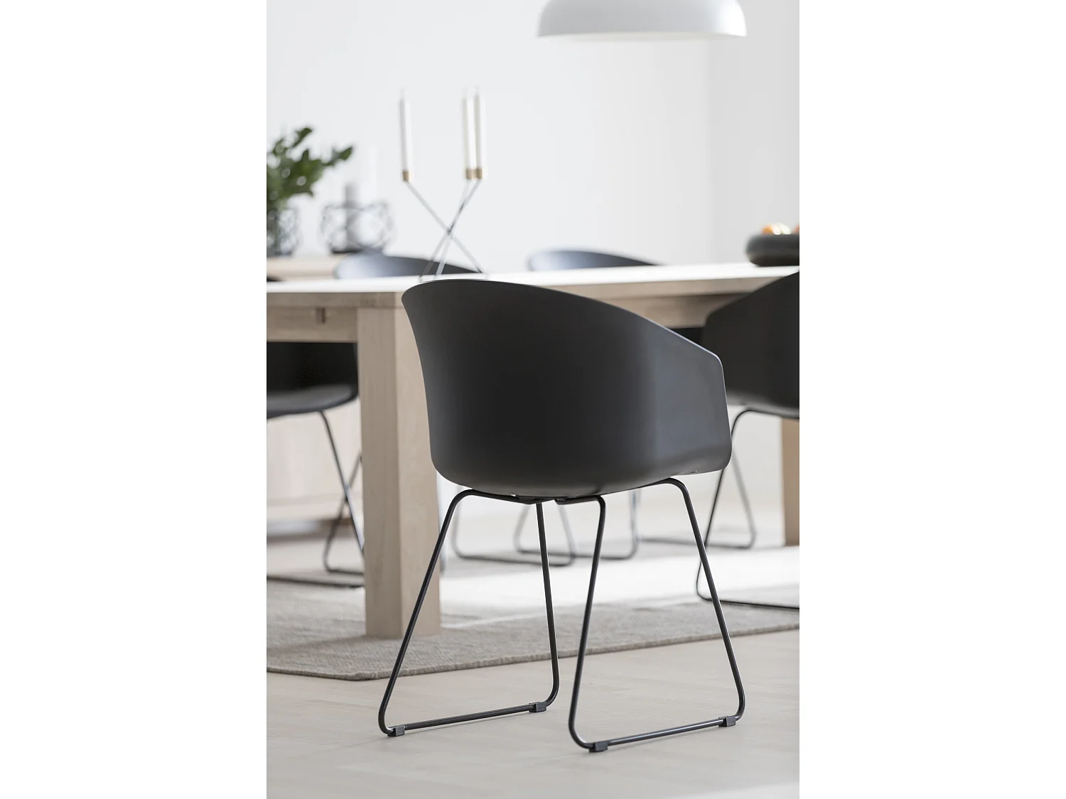 Momo eetkamerstoel zwart, grijs.