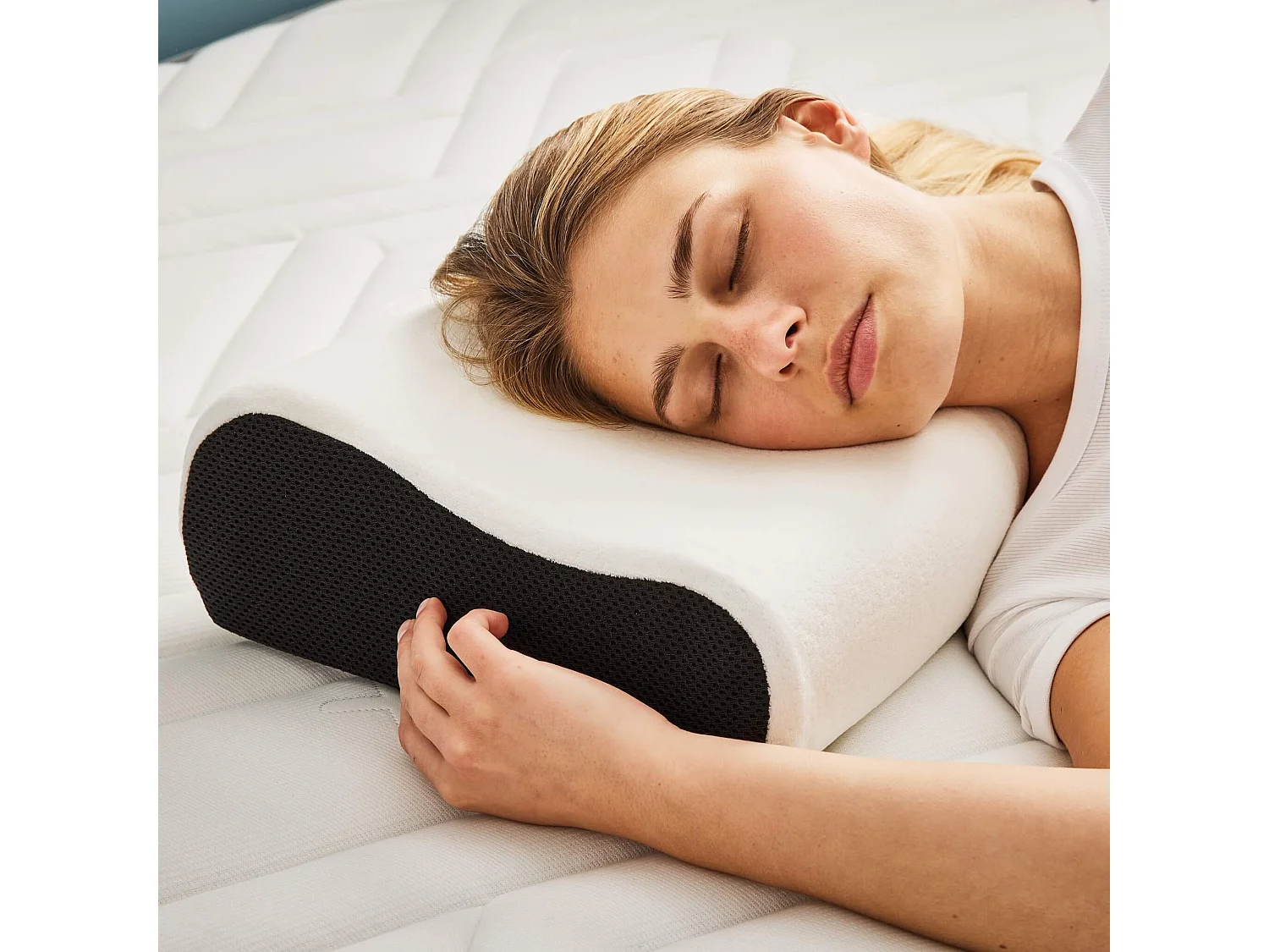 Oreiller ergonomique Bultex à mémoire de forme 33x52