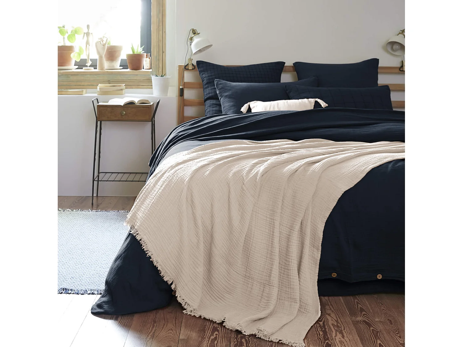 Plaid gaze de coton à franges beige 130x160 cm