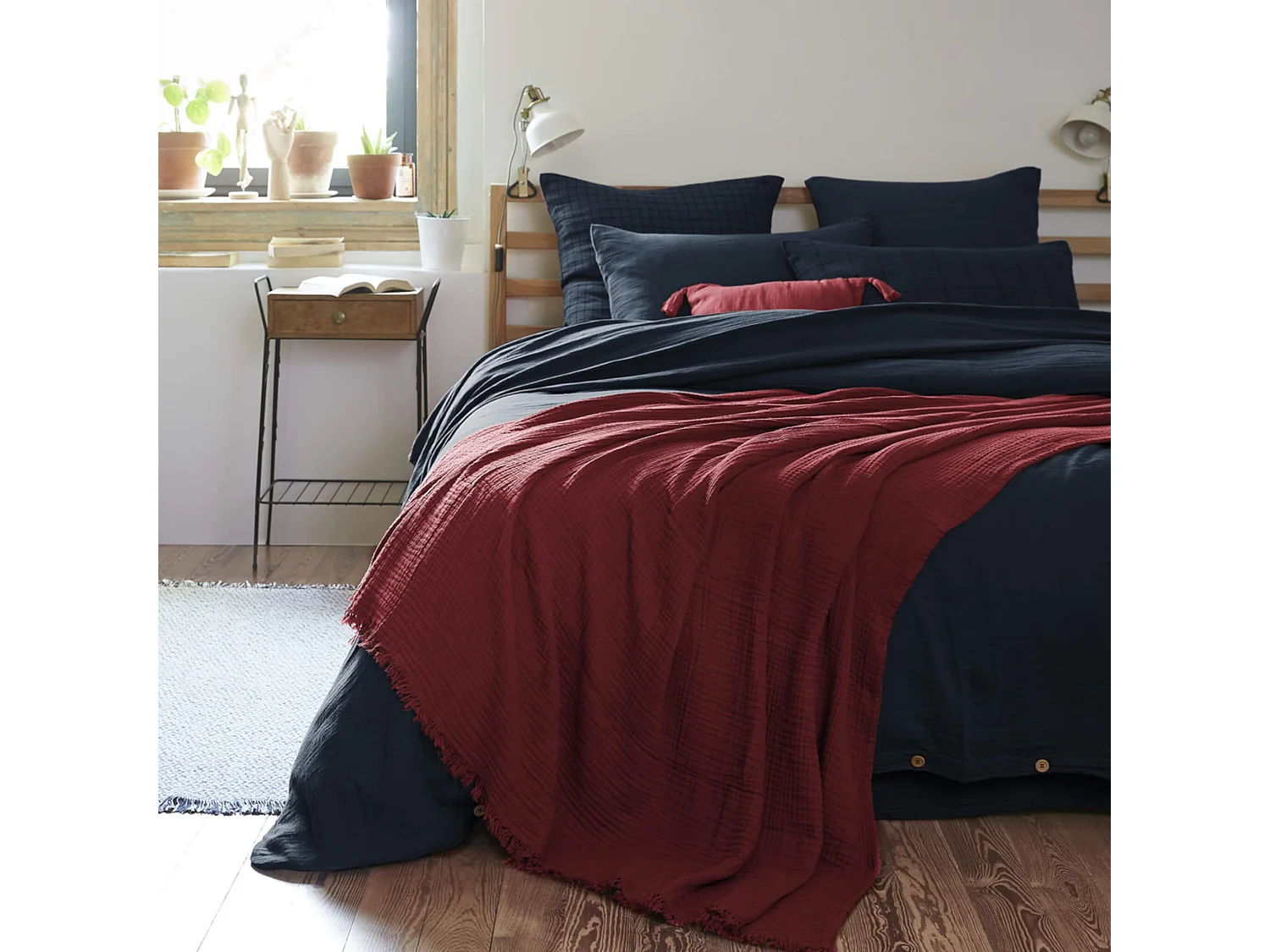 Plaid gaze de coton à franges bordeaux 130x160 cm