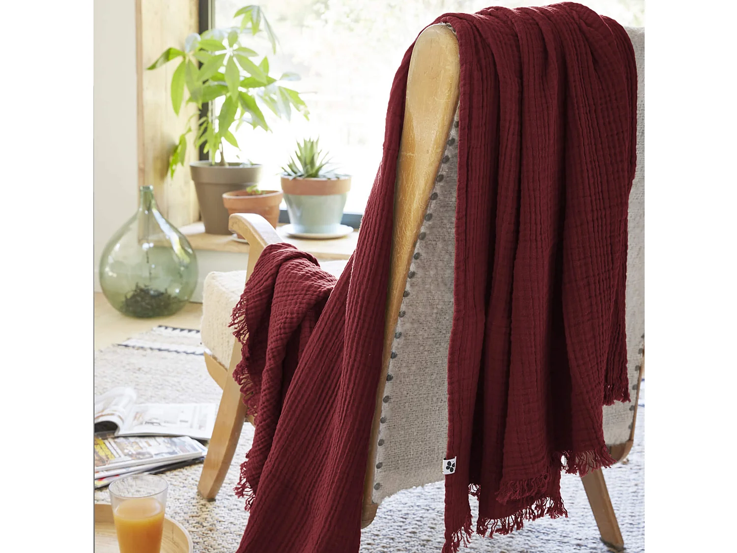 Plaid gaze de coton à franges bordeaux 130x160 cm