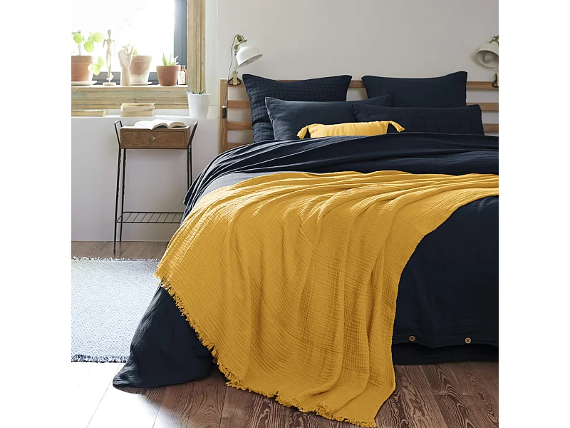 Plaid gaze de coton à franges jaune safran 180x220 cm