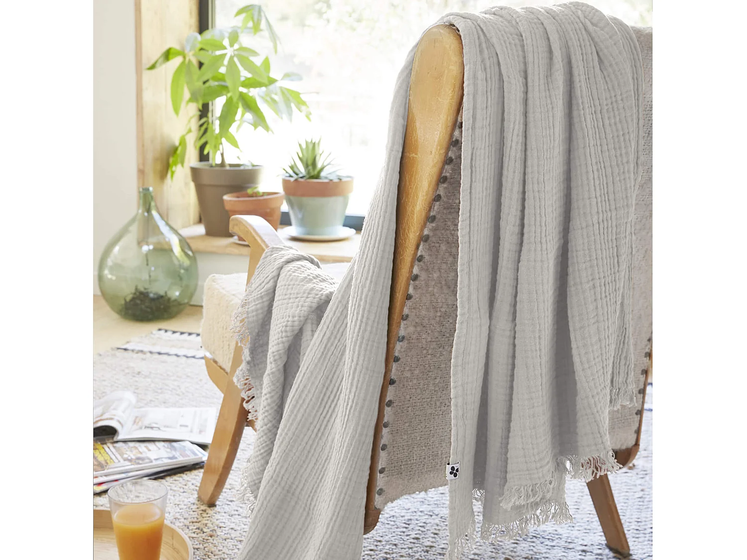 Plaid gaze de coton à franges gris 130x160 cm