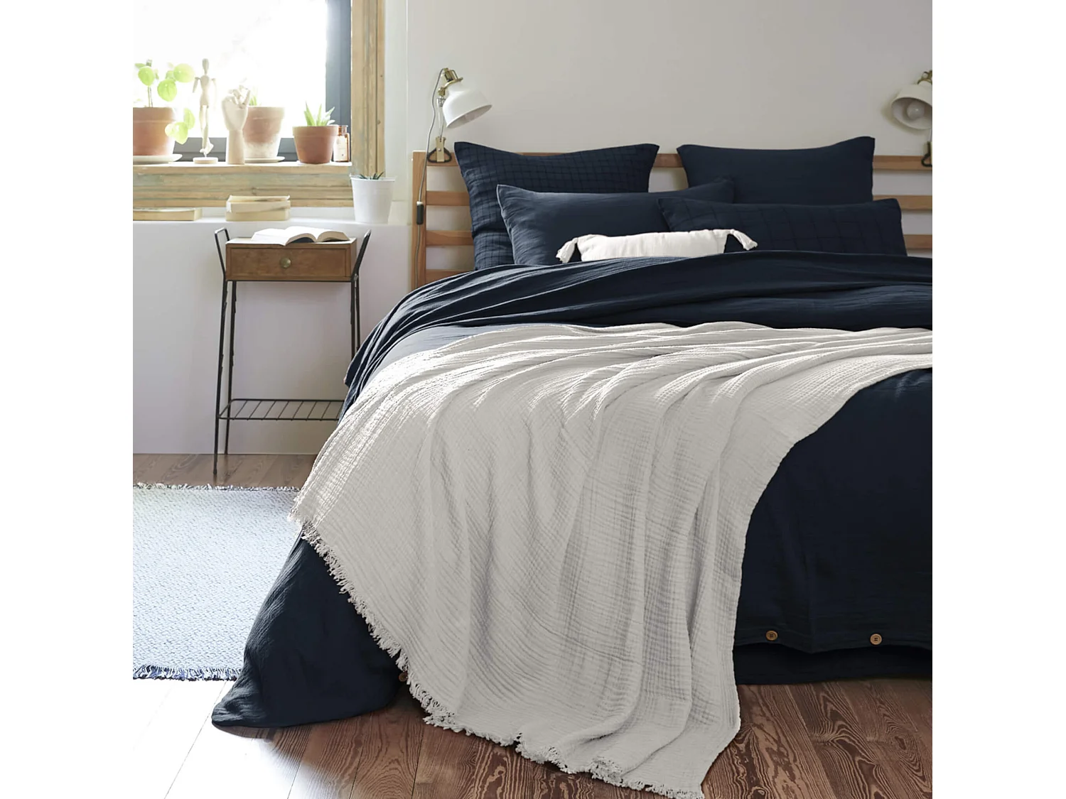 Plaid gaze de coton à franges gris 180x220 cm