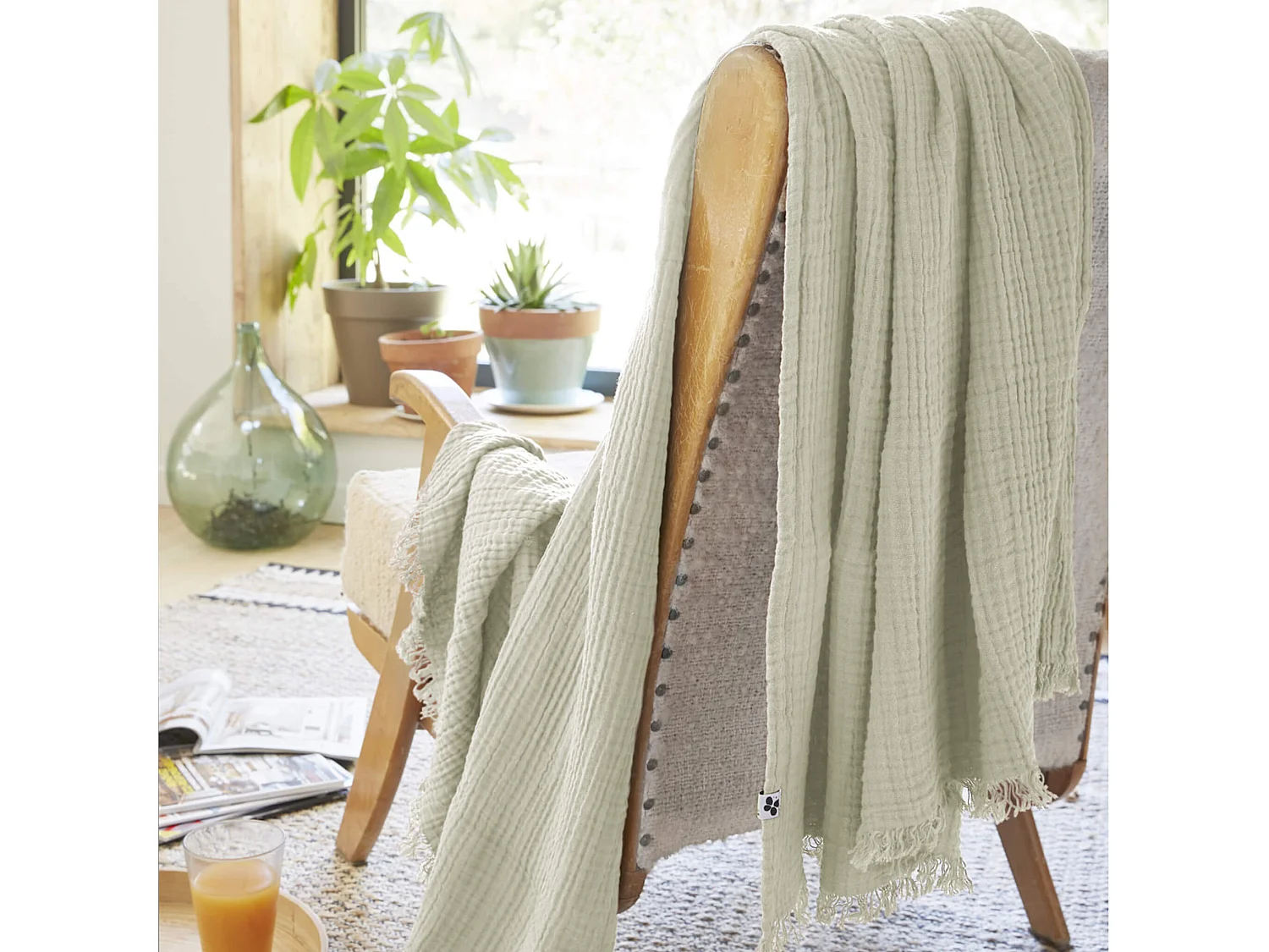 Plaid gaze de coton à franges vert d'eau 180x220 cm