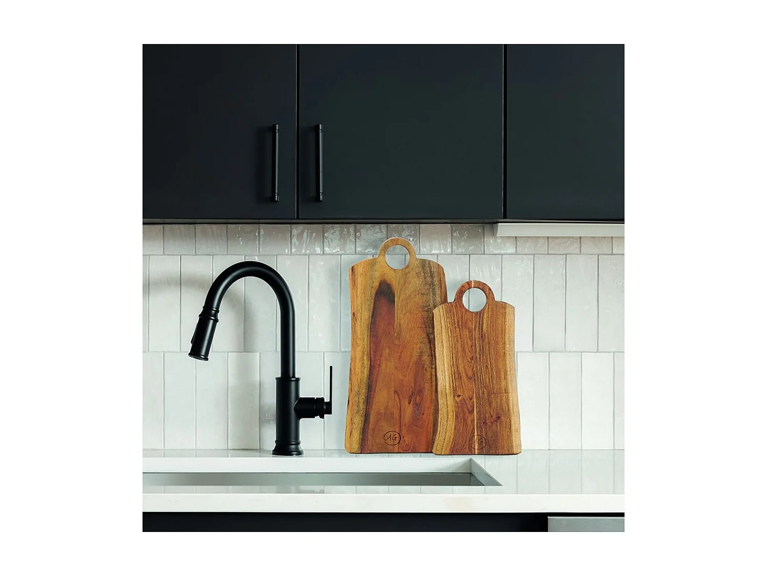 Planche à découper en acacia huilé L 30 cm