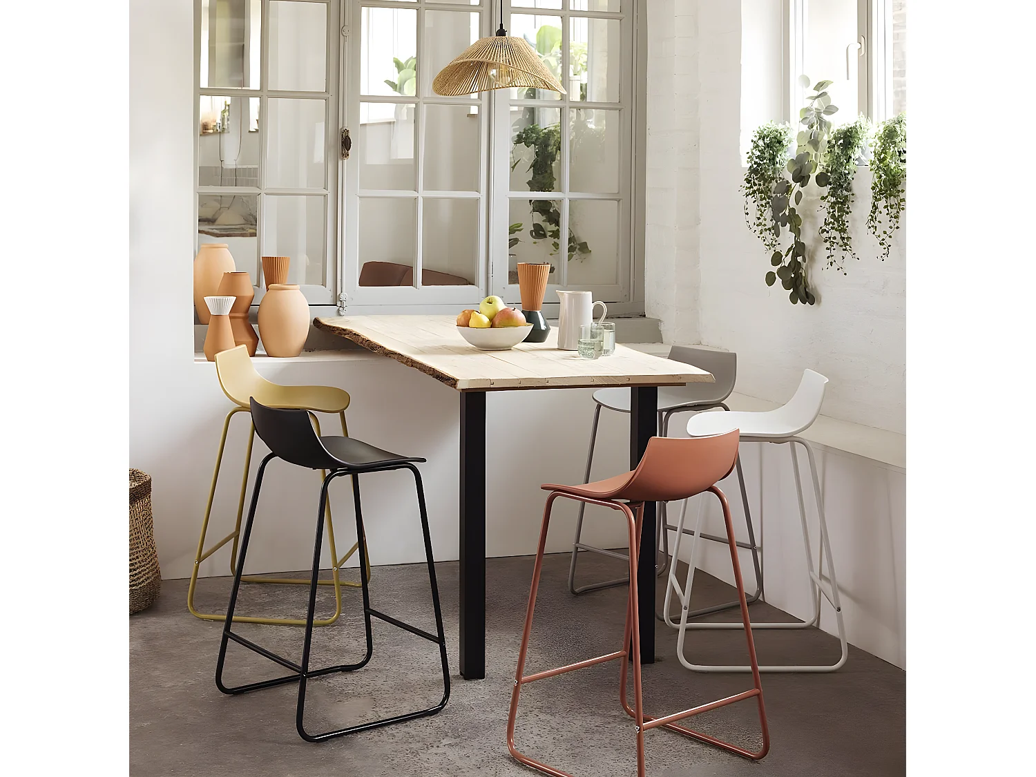 Lot de 4 tabourets de bar en polypropylène coloris Blanc - Longueur 47 x profondeur 48,5 x hauteur 82,5 cm