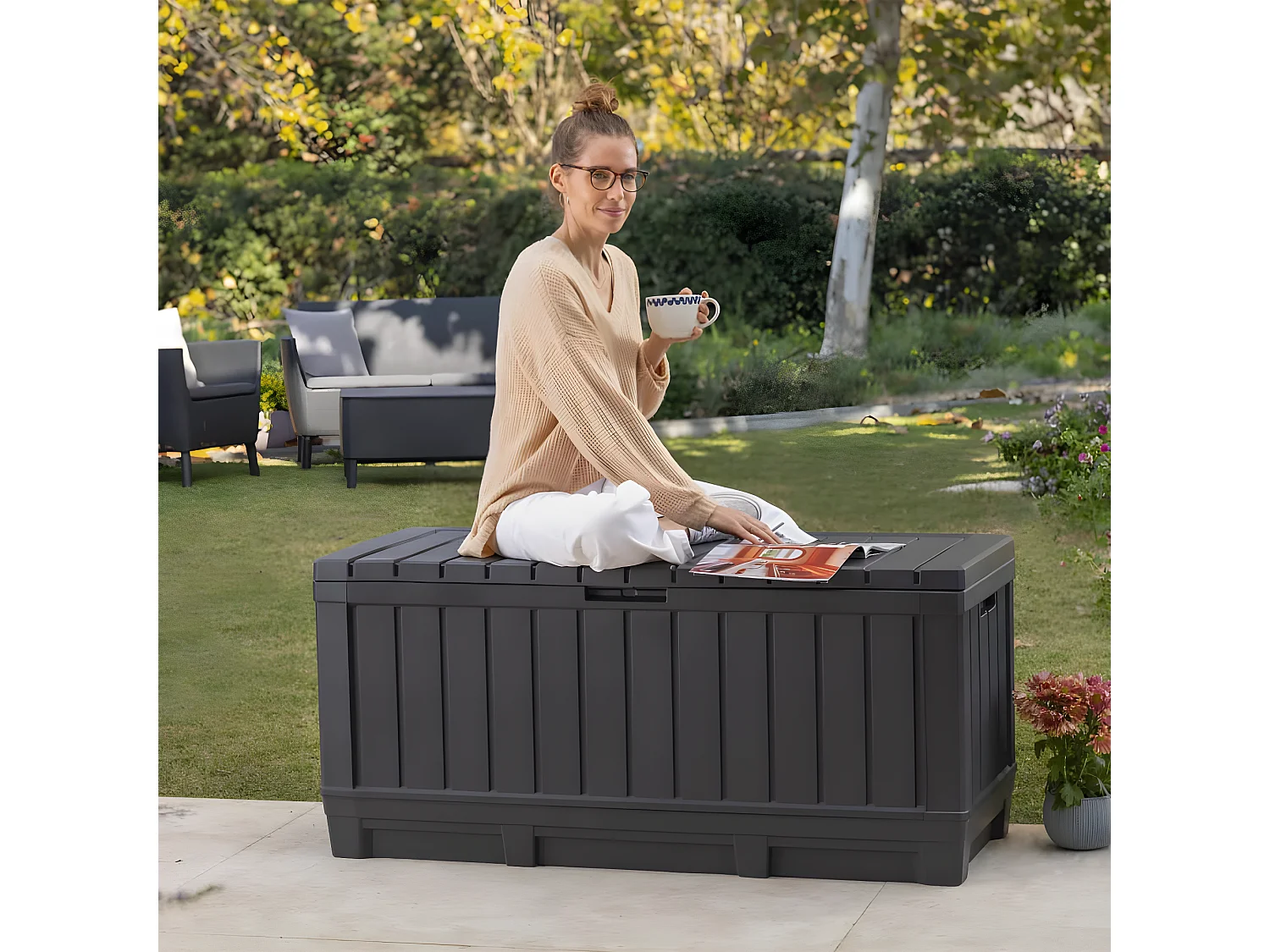 Caixa de armazenamento Keter Kentwood 350L - 119,6x58,5x55,8cm - Antracite