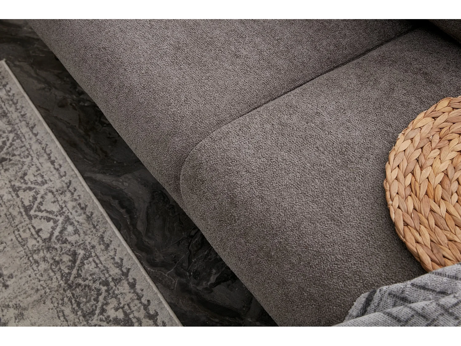 Canapé d'angle à droite convertible pied doré Juanita Tissu Gris