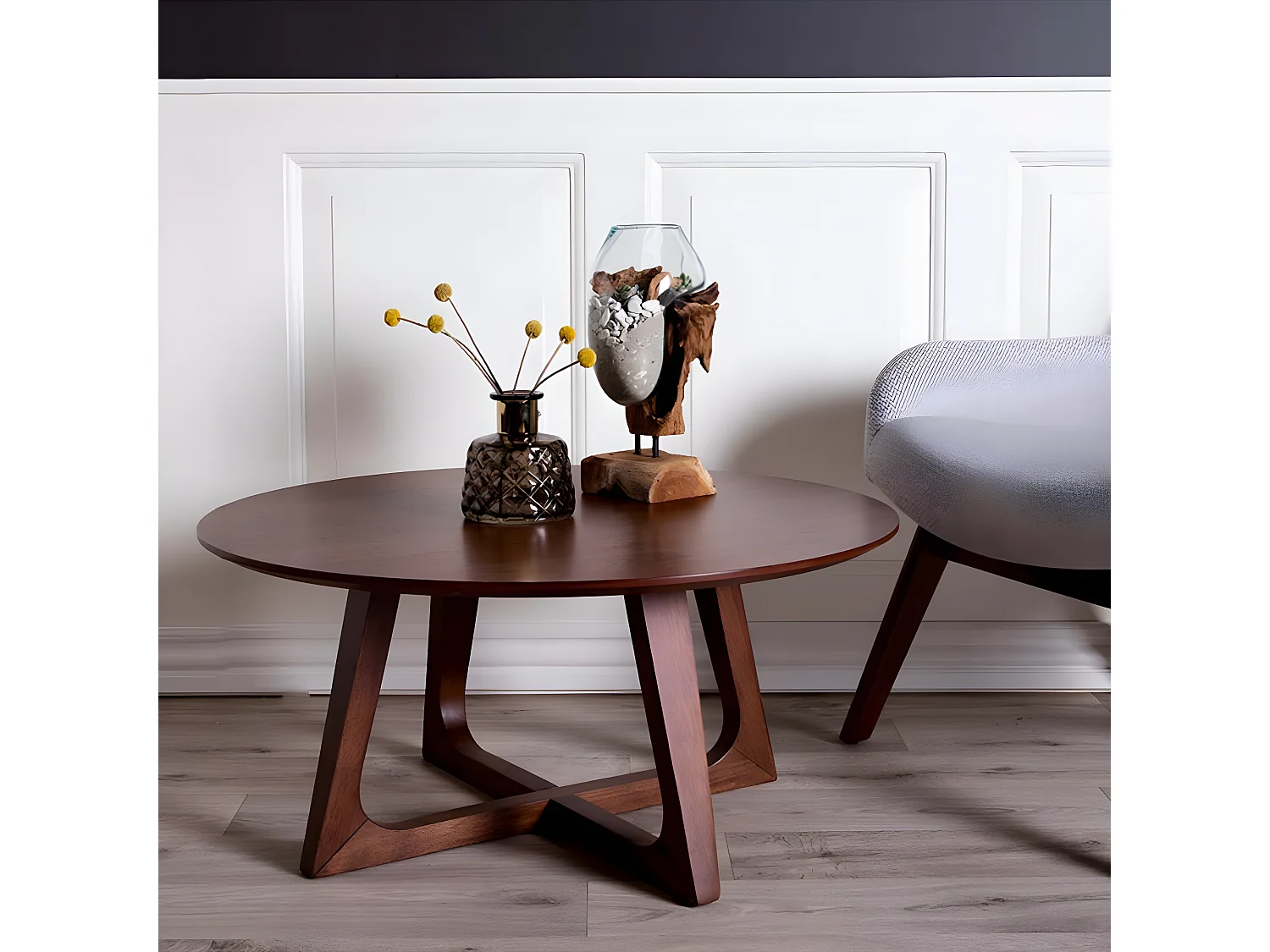 Hello Table basse en imitation noyer.