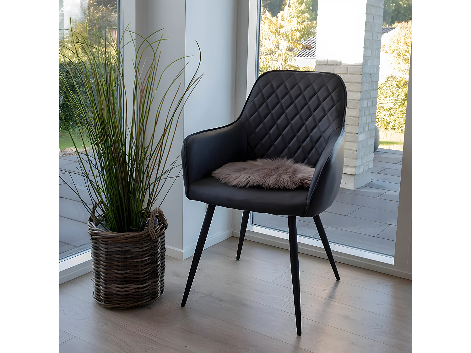 Laila Coussin de chaise, imitation peau de mouton, Ø35 cm, teinte champignon.