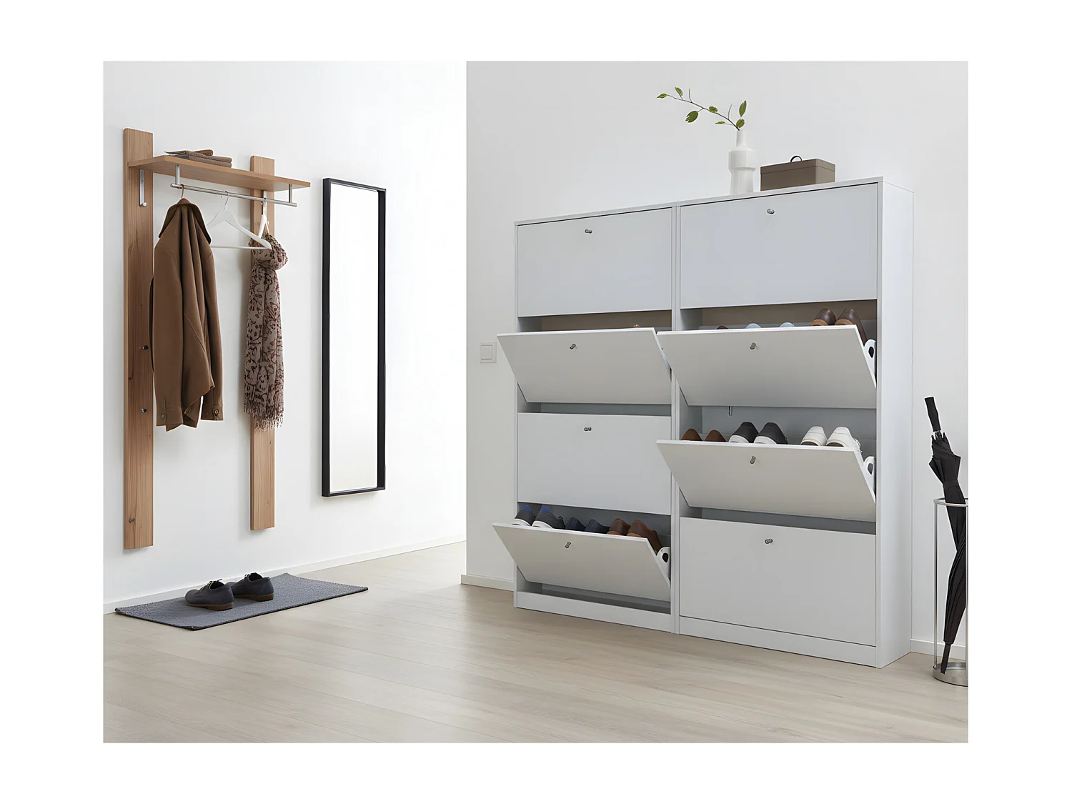 Escape Armoire à chaussures avec 8 abattants, largeur 150 cm, hauteur 148 cm, blanc.