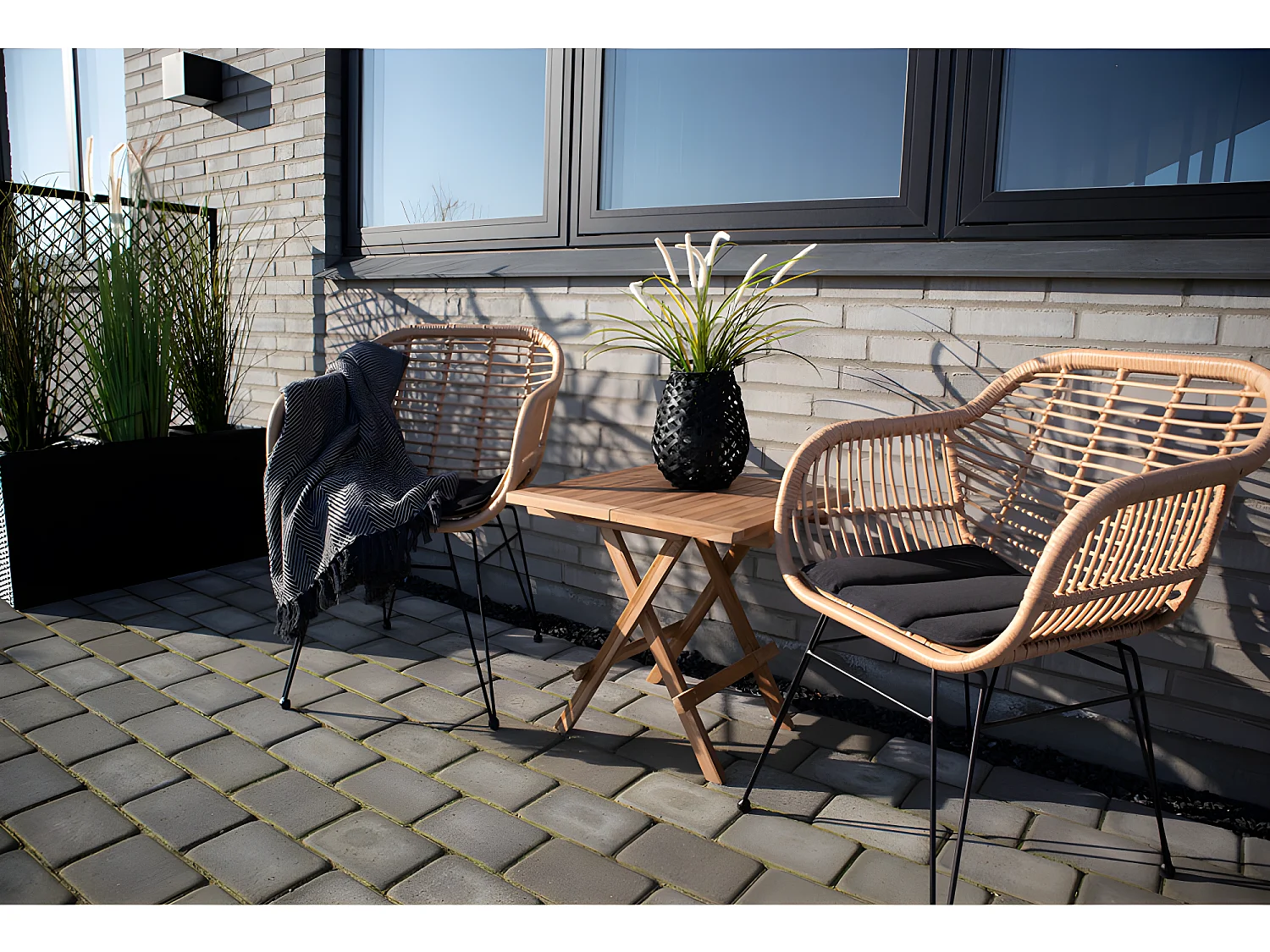 Trish fauteuil met kussen, rotan natuur.