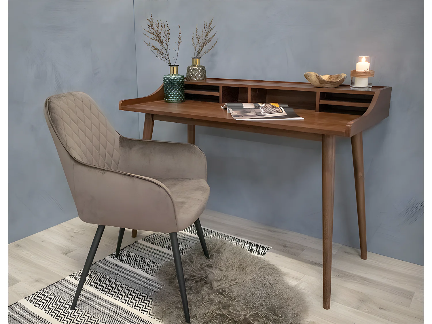 Hasse Esszimmerstuhl mushroomfarben, schwarz.