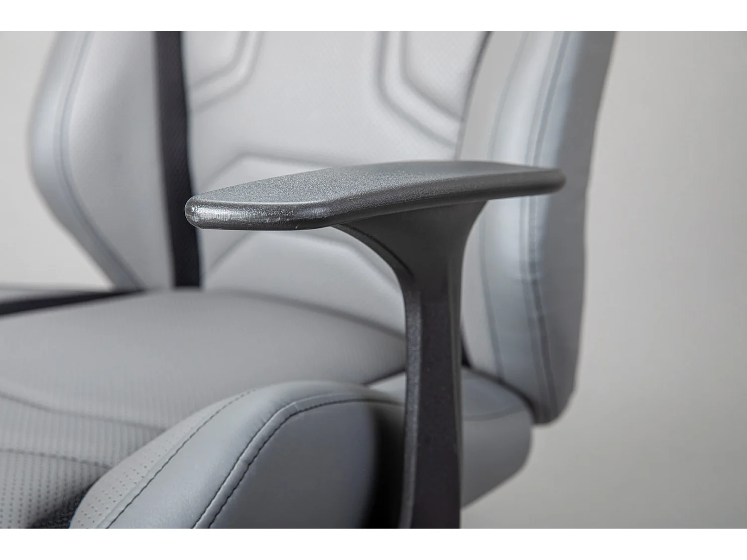 Fauteuil de Bureau Pivotant "Lisbeth" 108-118cm Gris