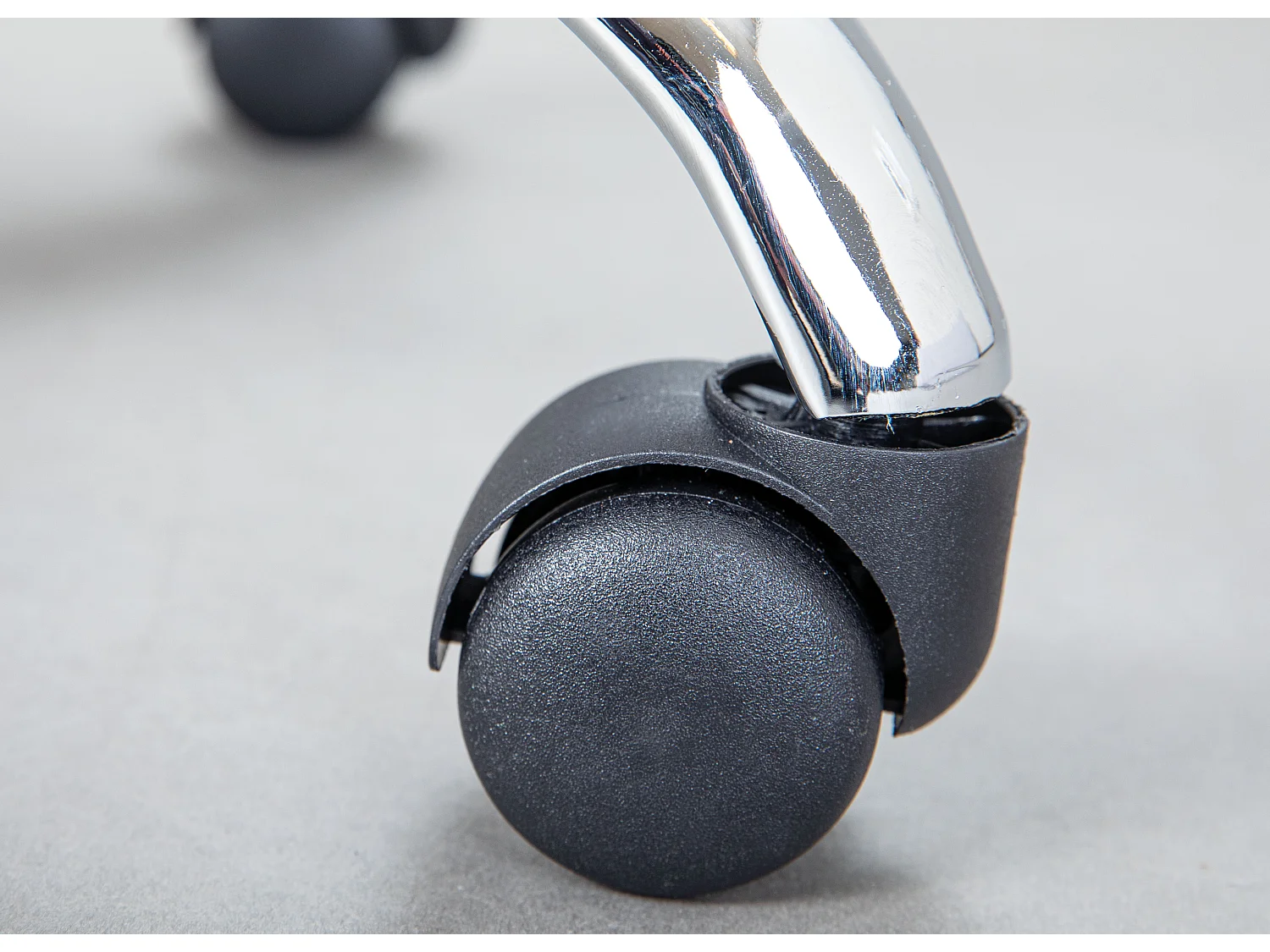 Chaise de Bureau Design "Tobal" 111-119cm Noir