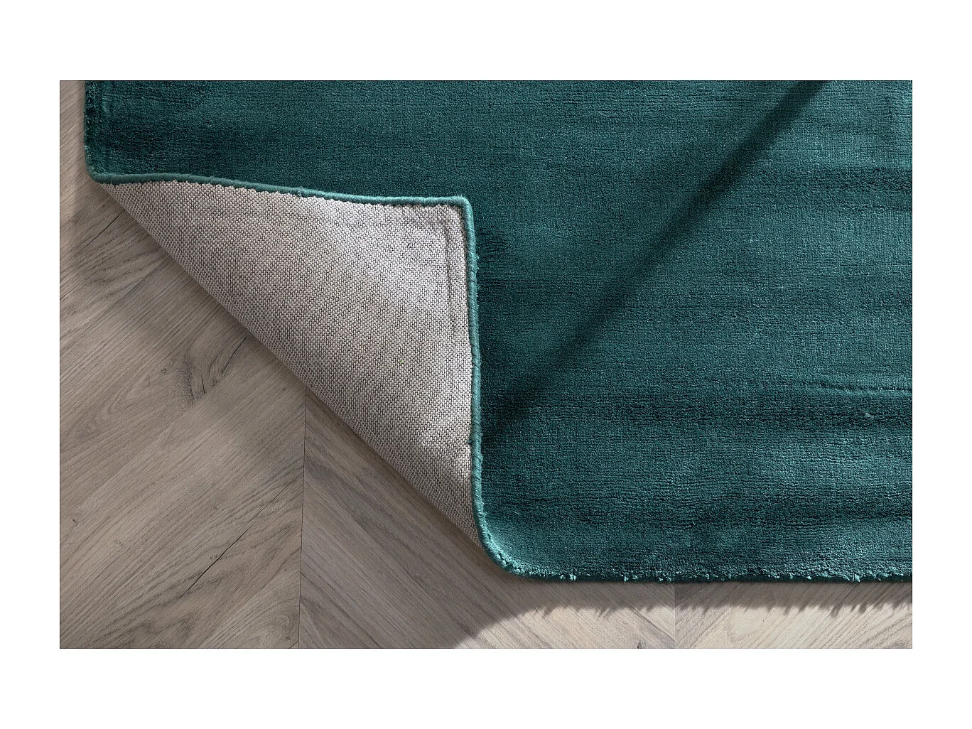 Indra vloerkleed 240x170 cm viscose groen.