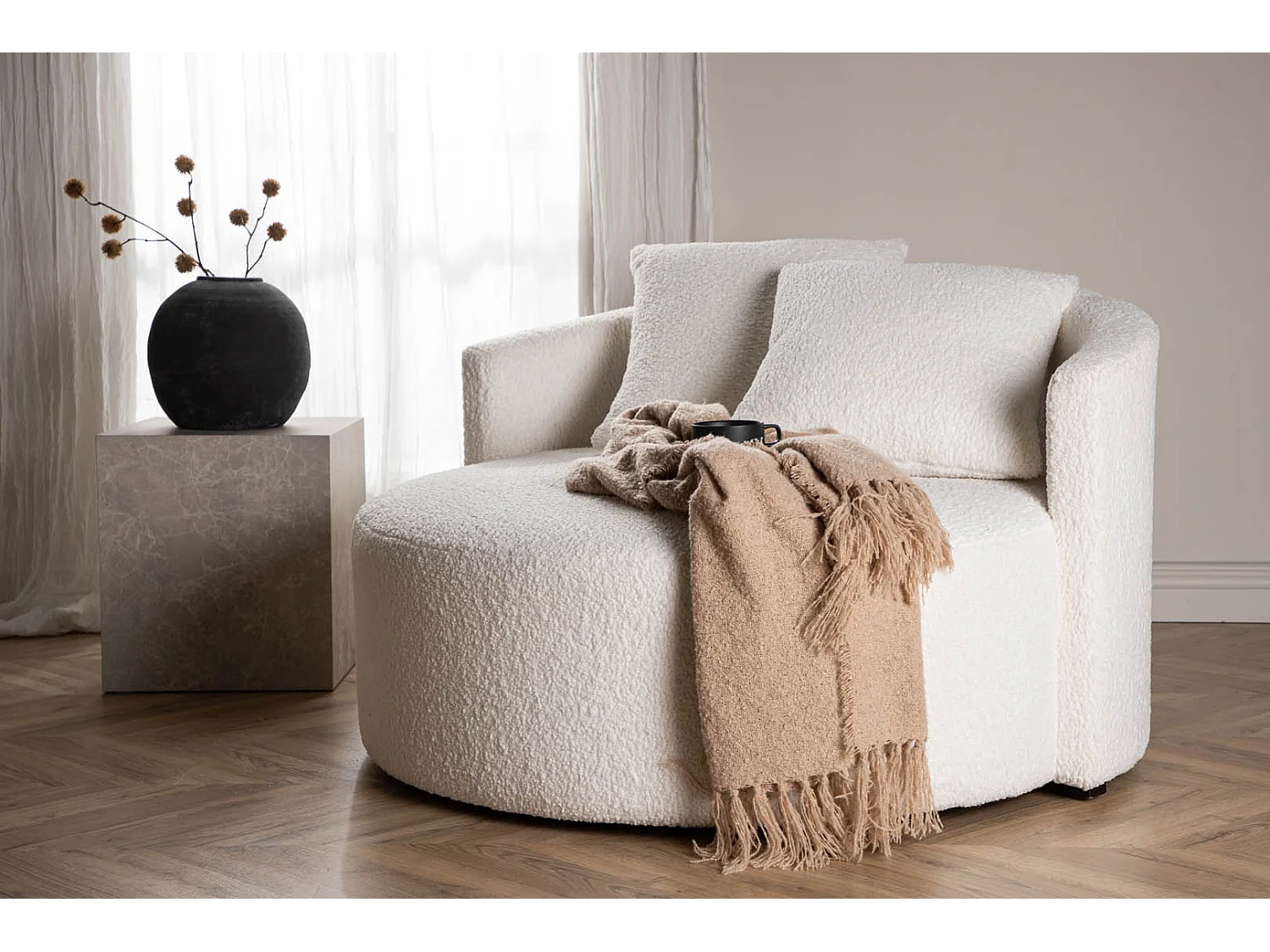 Kelso Sofa Ø116cm 2 Personen teddy weiß.